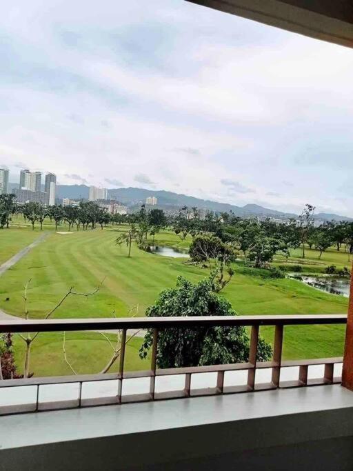 Dreamy 2Br Condo, With A Golf Course View Cebu Luaran gambar